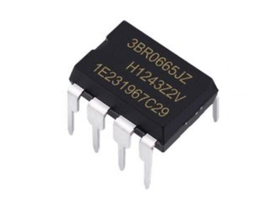 650V Integrated Circuit Chip ICE3BR0665JZ 65kHz AC DC Converters 8DIP 7Leads
