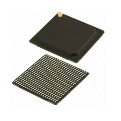 Field Programmable Gate Array LCMXO2-4000ZE-2FG484C Automotive 206 I/O Programmable Logic IC