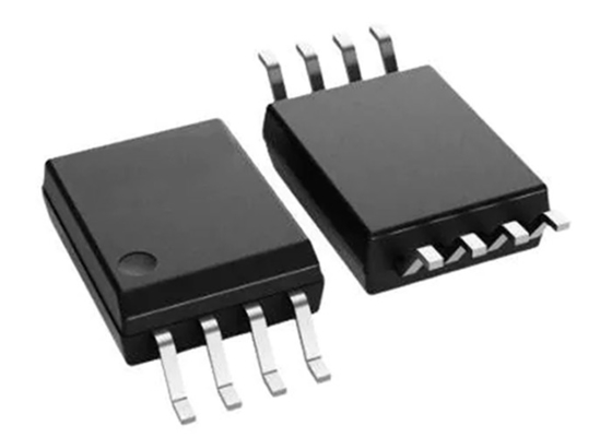 AMC23C12QDWVRQ1 Analog Comparators with Adjustable Threshold and Latch Function