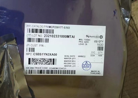 IC Chip 1.7 MHz 28-SOIC MCP23017T-E/SO 16-Bit I/O Expander With Serial Interface