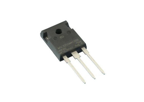 ICs Chip MSC015SMA070 Transistors N-Channel 700V 131A 400W Through Hole TO-247-3